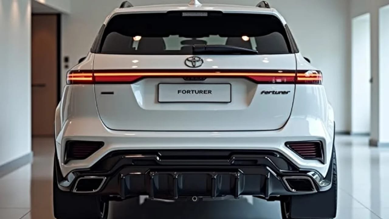 Toyota Fortuner Launched – 2.8L Diesel Engine, 7-Seater SUV with 34KMPL Mileage, Starting ₹4.75 Lakh!