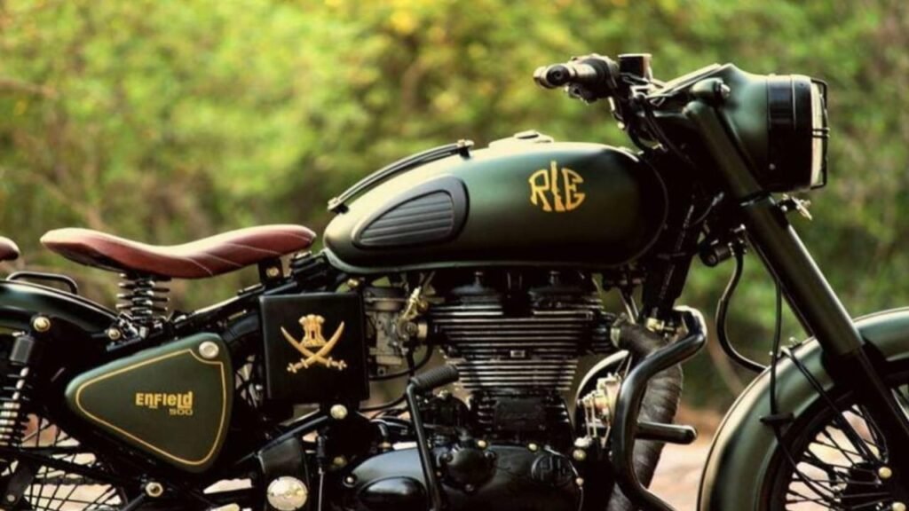 Royal Enfield Bullet 350 : 346cc Engine, Classic Cruiser with 35KM/L Mileage & Premium Design - Just ₹1.50 Lakh!